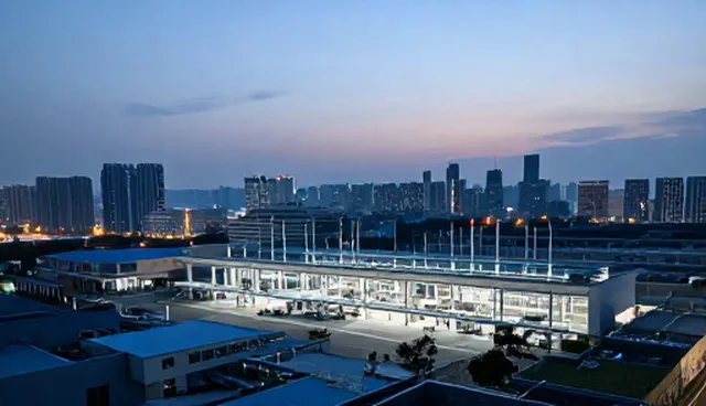 网站建设选型建议：适用场景与限制分析